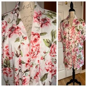Show Me Your Mumu Short Sleeve Rose Floral Lightweight Robe One Size